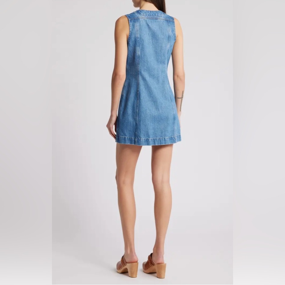 Frame Sleeveless V-Neck Button Front Trucker Pocket Denim Mini Dress - Picture 2 of 6
